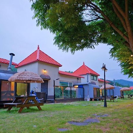 Cheongju Crepas Pension Exterior photo