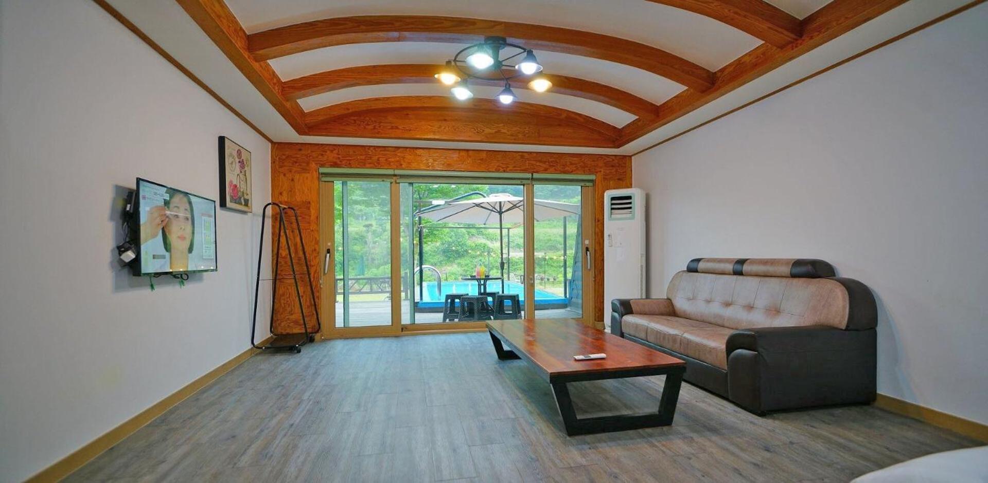 Cheongju Crepas Pension Room photo